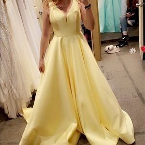 Sherri Hill Prom Dress